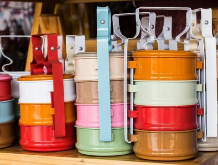 Indisches Tiffin, stapelbare Metallboxen für Essen